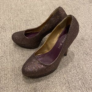 MADDEN GIRL glitter pumps